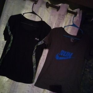 Gray and blue Nike "Run" comfortable* t-shirt